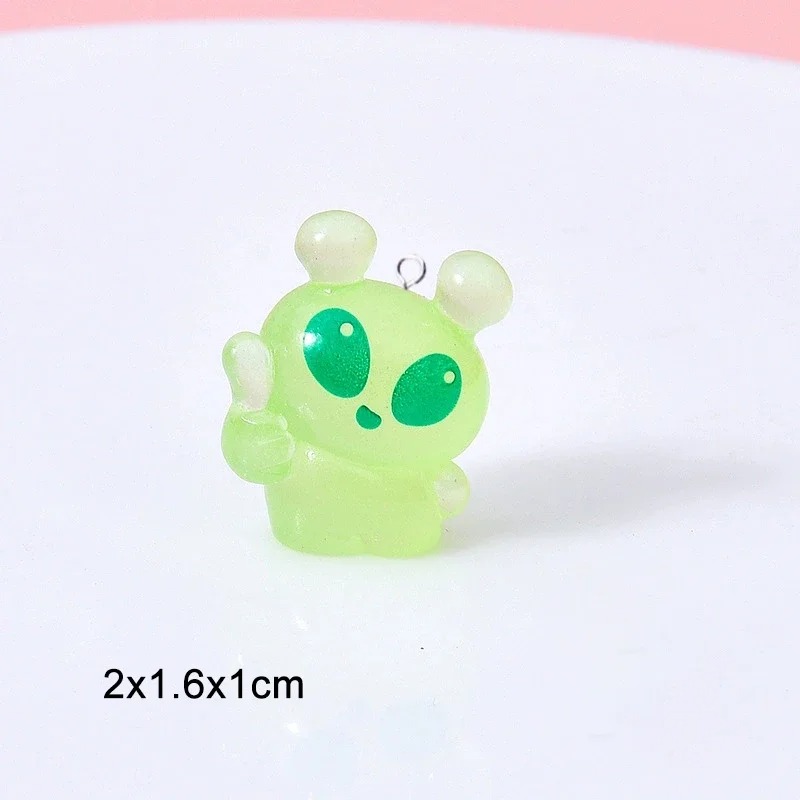 10Pcs Cute Mini Green Alien Re - Resin Art Calligraphy recensione e prezzo