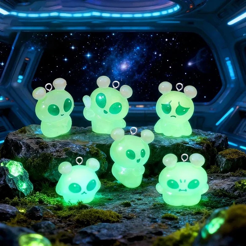 10Pcs Cute Mini Green Alien Re - Resin Art Calligraphy recensione e prezzo