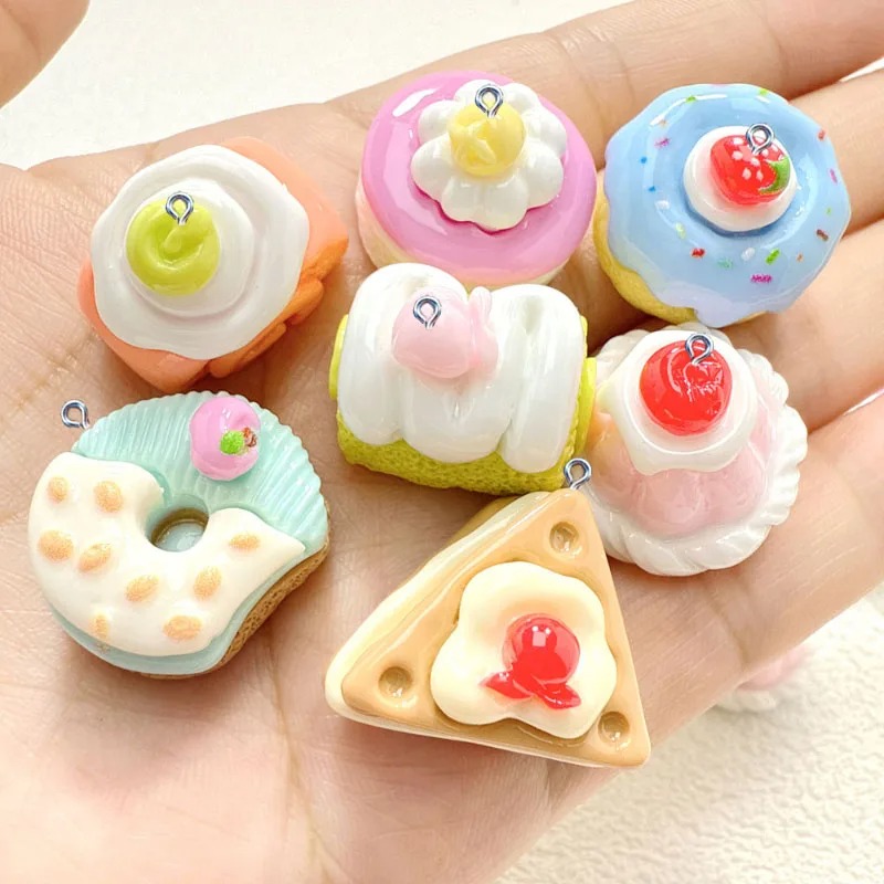 10Pcs Mini Simulated Cute Cake - Resin Art Craft recensione e prezzo